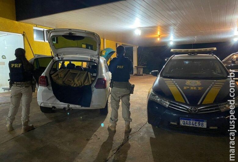 Traficante abandona veículo carregado de maconha durante perseguição Traficante abandona veículo carregado de maconha durante perseguição