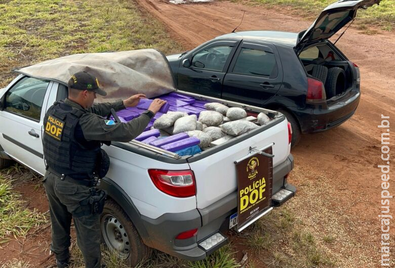 Veículo roubado é apreendido com mais de 800 kg de droga e "batedor" acaba preso Veículo roubado é apreendido com mais de 800 kg de droga e "batedor" acaba preso