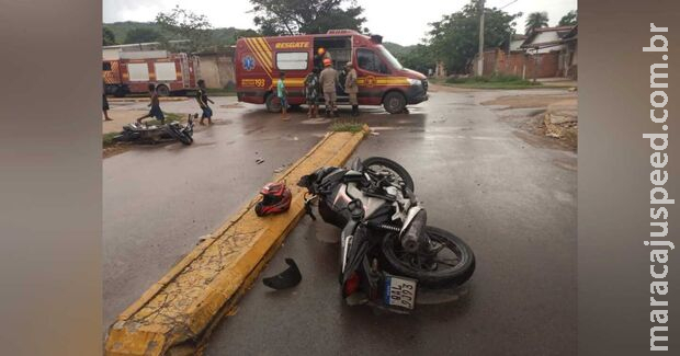 Acidente com motos deixa dois feridos em Corumbá Acidente com motos deixa dois feridos em Corumbá