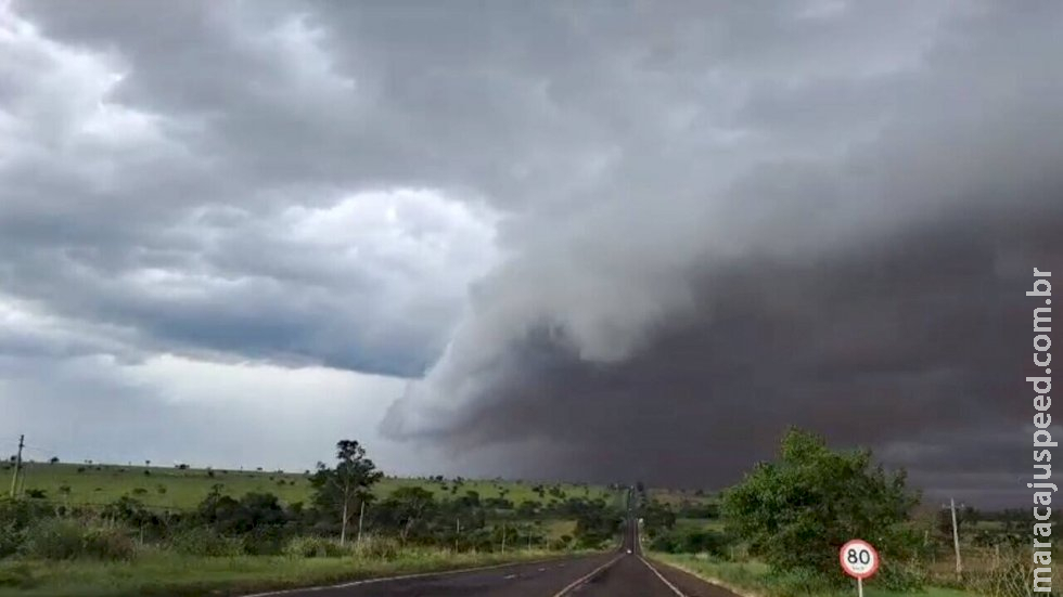 Apesar do calor, municípios podem sofrer com tempestades ao longo deste final de semana em MS