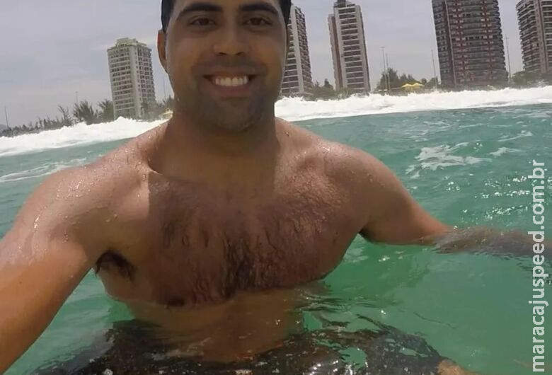Após se engasgar com pedaço de carne, convidade morre em casamento Após se engasgar com pedaço de carne, convidade morre em casamento