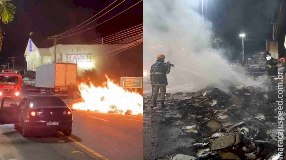 Carga de papelão em caminhão pega fogo na BR-262 e caixas ficam espalhadas na rodovia Carga de papelão em caminhão pega fogo na BR-262 e caixas ficam espalhadas na rodovia