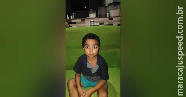 Criança de 5 anos que perfurou o olho continua à espera de transplante em MS