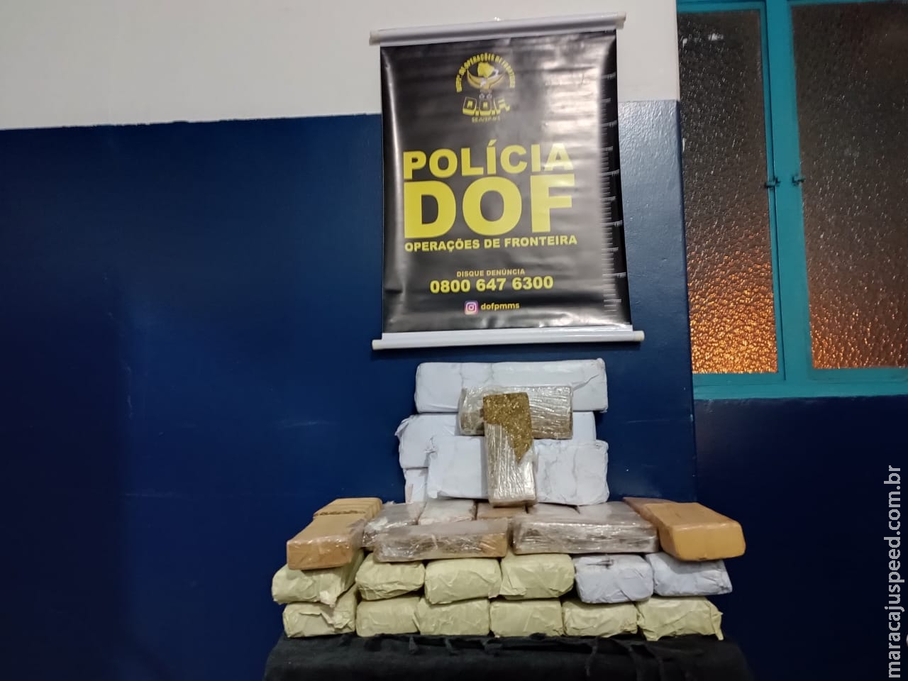 DOF prende mulher que seguia com droga para São Paulo DOF prende mulher que seguia com droga para São Paulo