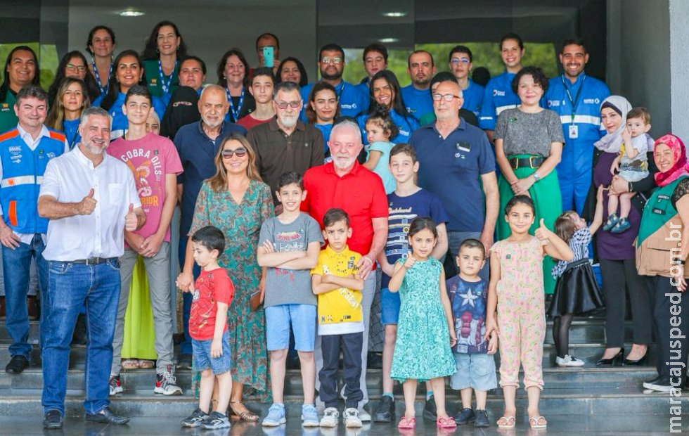 Em almoço com repatriados de Gaza, Lula defende liberação de reféns e cita esforços para novos resgates