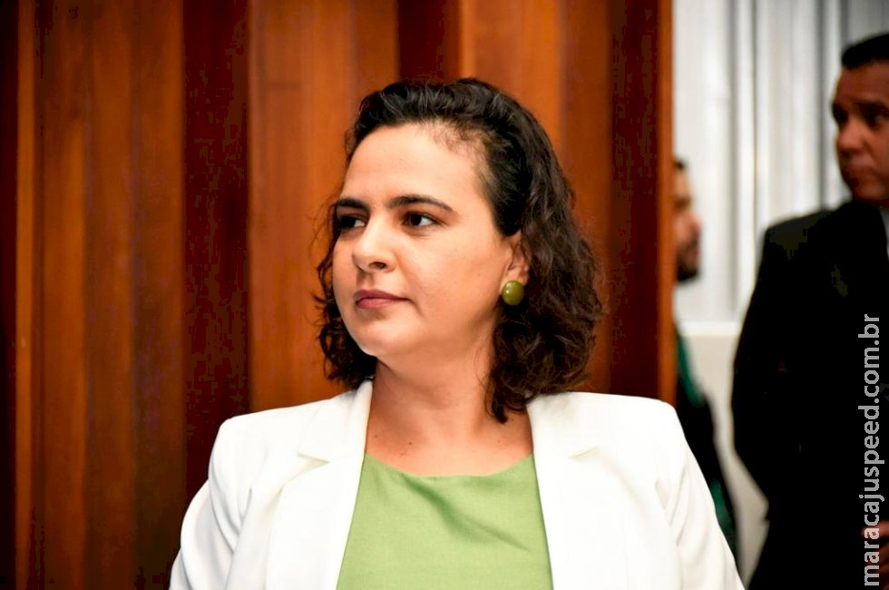 Gleice Jane pede investigação sobre processo seletivo da Rede Estadual de Ensino