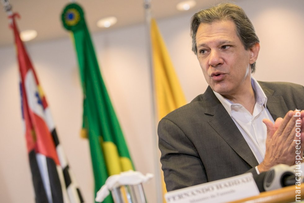 Juros do cartão de crédito não podem ultrapassar valor original da dívida, diz Haddad