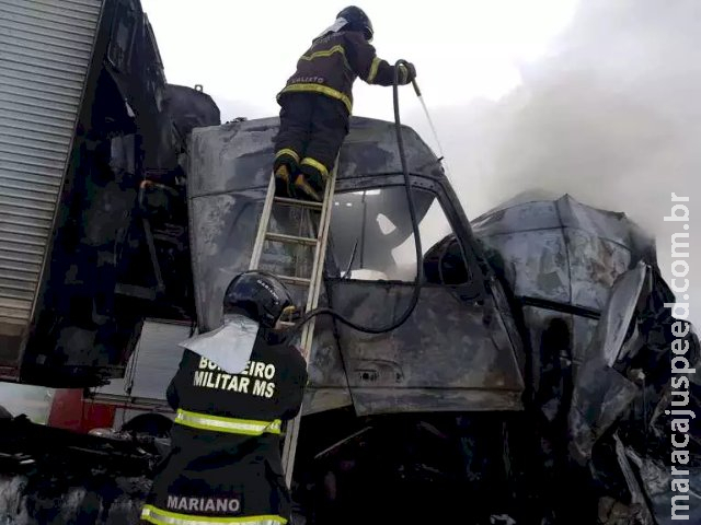 Morto carbonizado em acidente com carreta era motorista de Bataguassu Morto carbonizado em acidente com carreta era motorista de Bataguassu