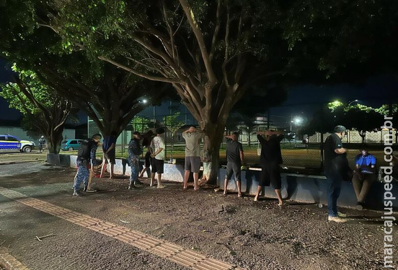 Operação fecha conveniências irregulares e prende vendedor de cigarros eletrônicos Operação fecha conveniências irregulares e prende vendedor de cigarros eletrônicos