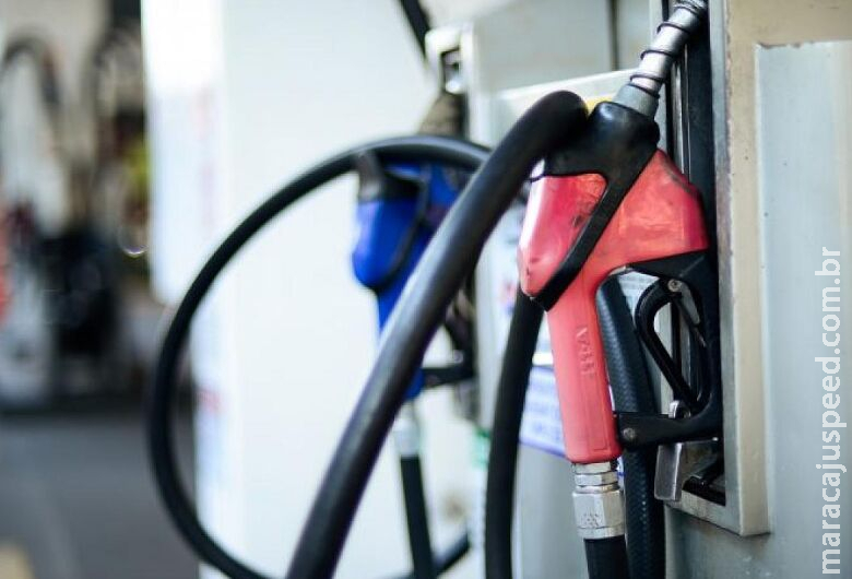Petrobras reduz preços de diesel para as distribuidoras Petrobras reduz preços de diesel para as distribuidoras