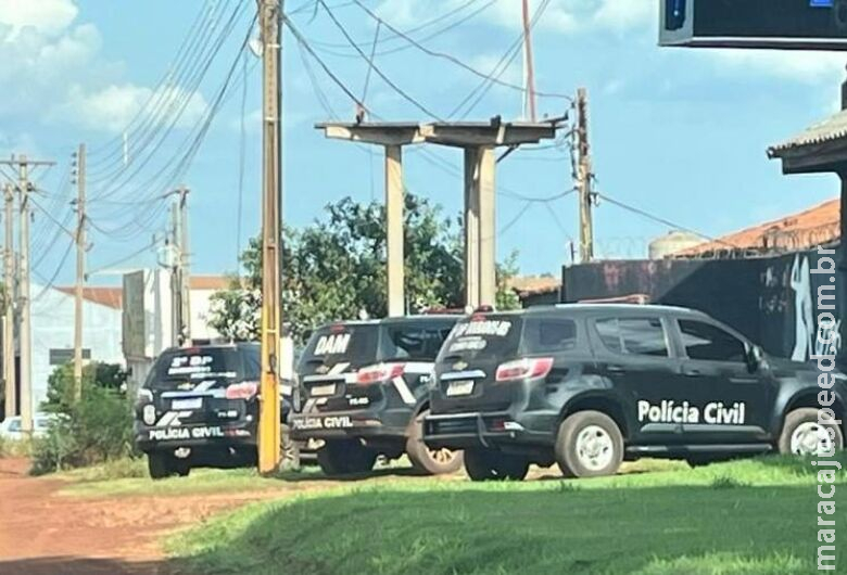 Polícia cumpre mandados em boate de Dourados em investigação de denúncia Polícia cumpre mandados em boate de Dourados em investigação de denúncia