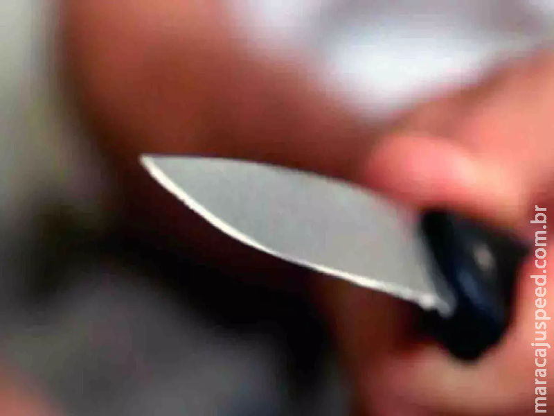 Saindo de festa, jovem é agredido em meio à confusão de moradores de rua Saindo de festa, jovem é agredido em meio à confusão de moradores de rua