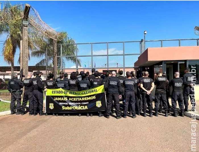 Agentes penitenciários federais fazem protesto para sair do Agentes penitenciários federais fazem protesto para sair do