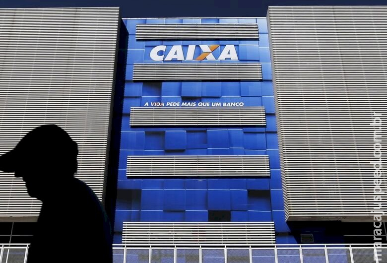 Comissão aprova inclusão de jovens de 18 a 21 anos no Bolsa Família Comissão aprova inclusão de jovens de 18 a 21 anos no Bolsa Família