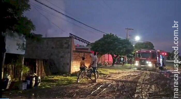 Criança coloca fogo em colchão com isqueiro e quase destrói casa em Porto Murtinho Criança coloca fogo em colchão com isqueiro e quase destrói casa em Porto Murtinho