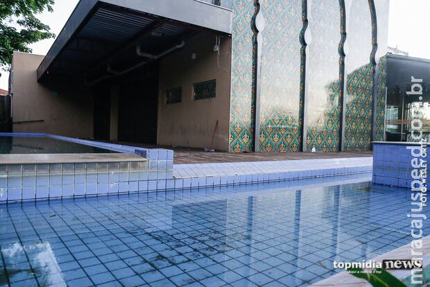 Criança de 3 anos salva irmão de 1 ano de afogamento em piscina em Chapadão do Sul