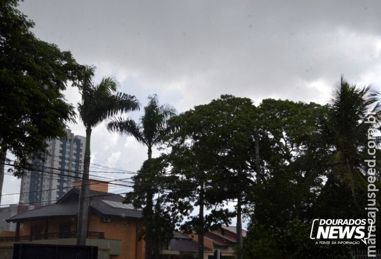 Dourados está em alerta de tempestade e chuvas intensas