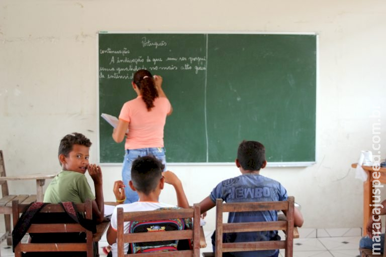 Entra em vigor lei que prevê alternância entre aulas práticas e teóricas para alunos da zona rural
