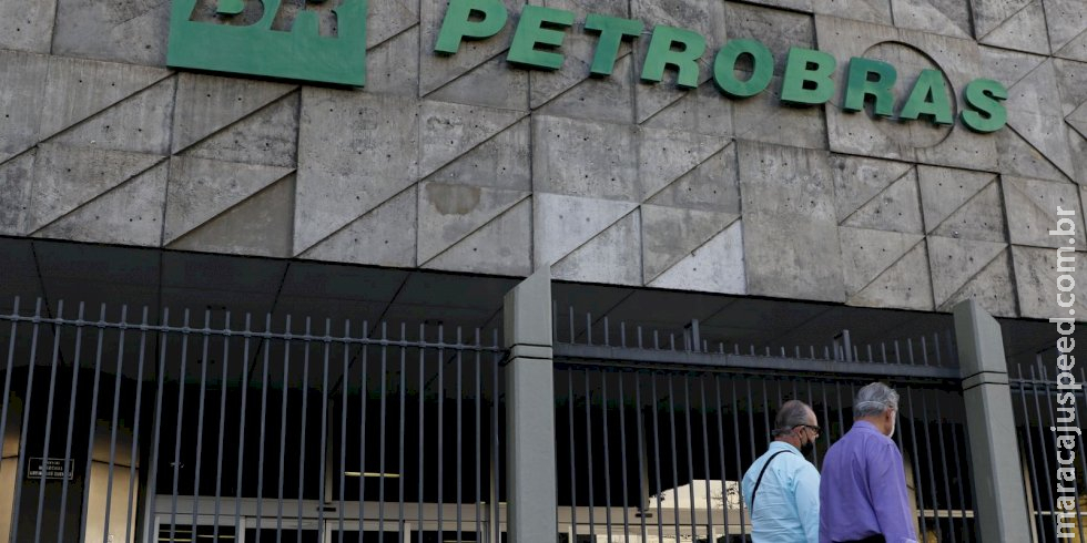 Estágio da Petrobras reserva vagas a negros e pessoas com deficiência