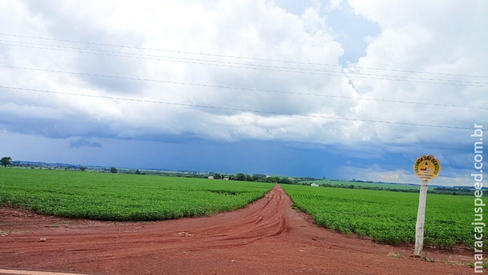 Frente fria ameniza temperaturas com tempestades e rajadas de vento Frente fria ameniza temperaturas com tempestades e rajadas de vento