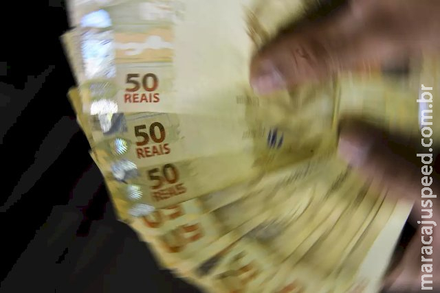 Governo antecipa pagamento dos servidores estaduais Governo antecipa pagamento dos servidores estaduais