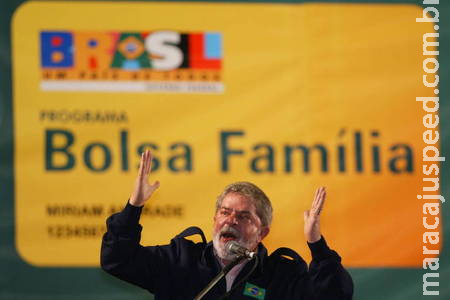 Governo Lula bloqueia 8,4 milhões de famílias do programa Bolsa Família