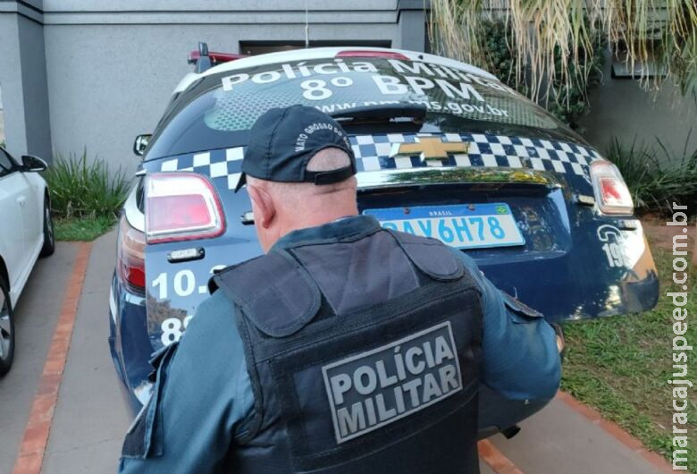 Homem é preso em flagrante acusado de lesão corporal e porte de drogas Homem é preso em flagrante acusado de lesão corporal e porte de drogas