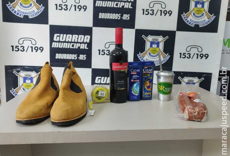 Jovem é preso após furtar mercado no Cachoeirinha Jovem é preso após furtar mercado no Cachoeirinha