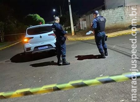 Mulher é morta com golpes de faca em São Gabriel do Oeste Mulher é morta com golpes de faca em São Gabriel do Oeste