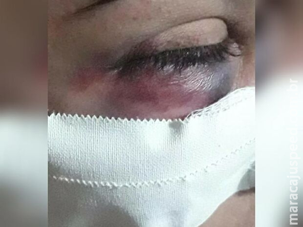 Mulher tem casa invadida e apanha de 3 por conta de homem em Sidrolâdia Mulher tem casa invadida e apanha de 3 por conta de homem em Sidrolâdia