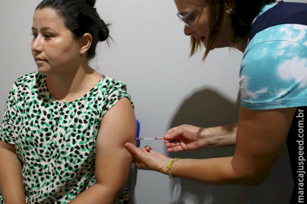 Mulheres são maioria nas quase 12 mil pessoas que já se vacinaram contra dengue, em Dourados Mulheres são maioria nas quase 12 mil pessoas que já se vacinaram contra dengue, em Dourados