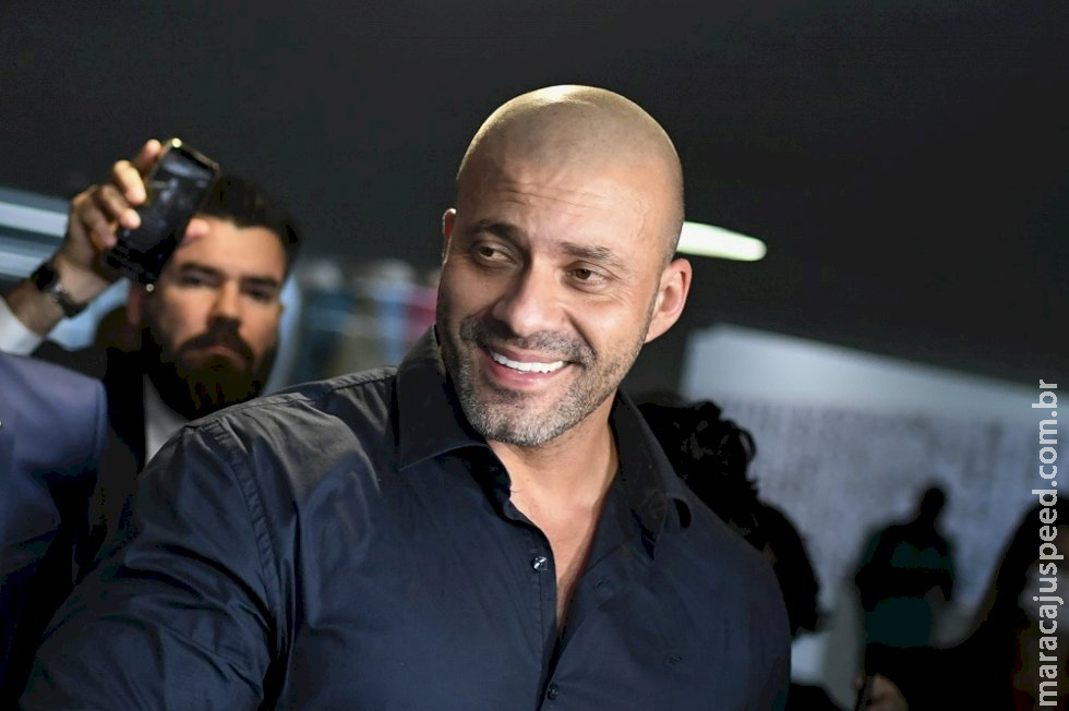 PGR emite parecer contrário à progressão de regime de Daniel Silveira PGR emite parecer contrário à progressão de regime de Daniel Silveira