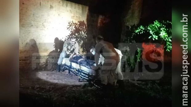 Rapaz tenta separar briga de casal e é esfaqueado em Três Lagoas Rapaz tenta separar briga de casal e é esfaqueado em Três Lagoas