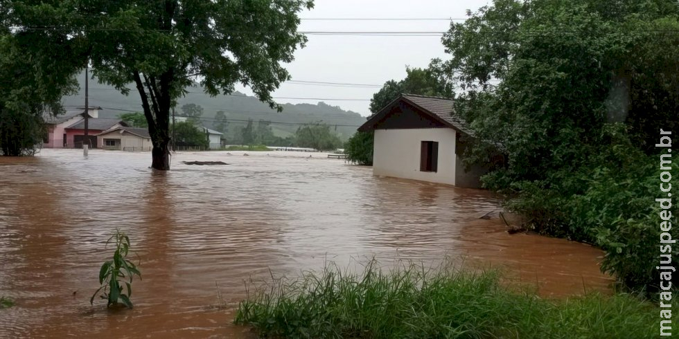 RS e SC entram em alerta para temporais a partir desta terça-feira RS e SC entram em alerta para temporais a partir desta terça-feira