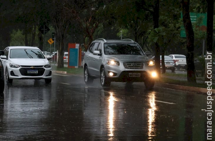 Tempo permanece instável e terça-feira pode registrar chuvas e tempestades em MS
