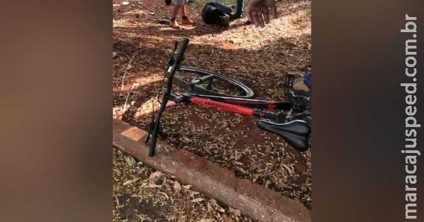 Bandido surrado por moradores furtou bicicleta e iPhone de adolescente na Guaicurus Bandido surrado por moradores furtou bicicleta e iPhone de adolescente na Guaicurus