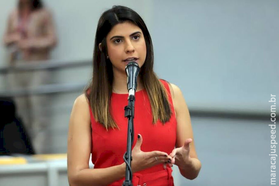 Camila Jara pode ter mandato cassado e ainda ficar inelegível por até oito anos Camila Jara pode ter mandato cassado e ainda ficar inelegível por até oito anos