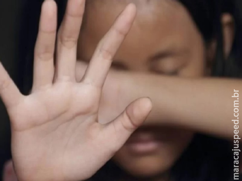 Condenado por estuprar e engravidar a própria filha, homem é preso 10 anos após o crime Condenado por estuprar e engravidar a própria filha, homem é preso 10 anos após o crime