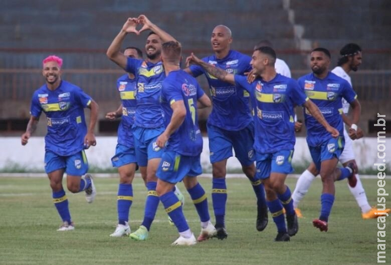 Dourados vence o novo em partida emocionante e gol nos acréscimos Dourados vence o novo em partida emocionante e gol nos acréscimos