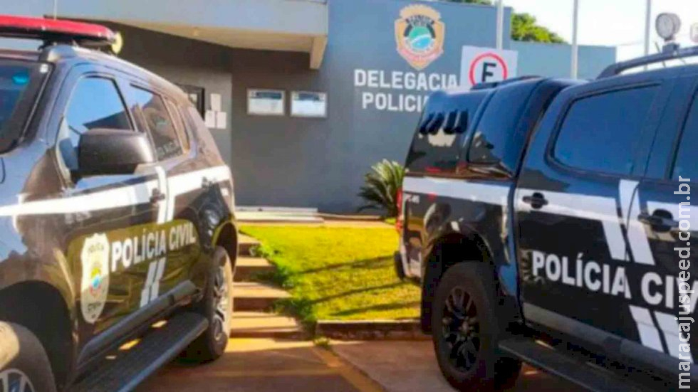 Em roda de amigos, idoso é esfaqueado duas vezes por mulher