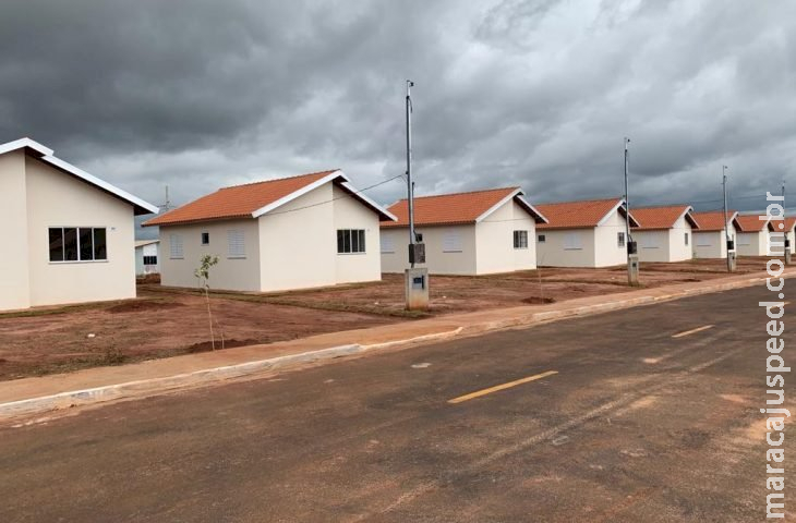 Governo de MS amplia renda familiar e possibilidade de benefício em programa habitacional da Agehab Governo de MS amplia renda familiar e possibilidade de benefício em programa habitacional da Agehab