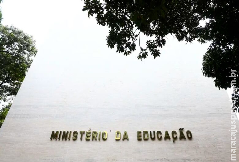 Governo deve repassar R$ 19 bilhões do salário-educação em 2024