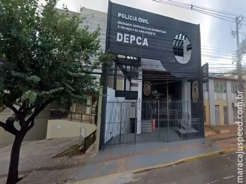 "Jamais faria isso", diz professor de futebol acusado de pedir nudes 