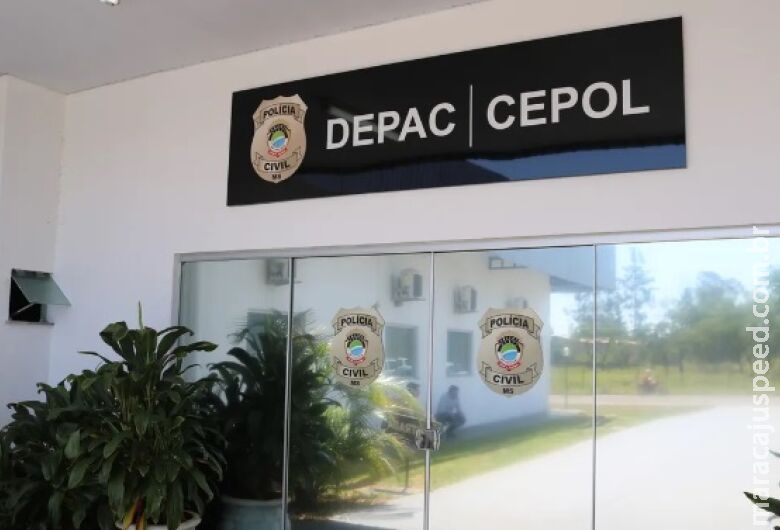 Jovem morre ao bater em cerca durante fuga da polícia