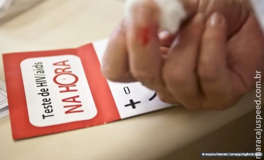 Mortes por HIV ou aids caem 8,5% no Brasil em 10 anos, segundo Ministério da Saúde Mortes por HIV ou aids caem 8,5% no Brasil em 10 anos, segundo Ministério da Saúde