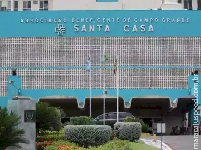 Motociclista é atingido por carro, intubado e socorrido em estado grave em Campo Grande Motociclista é atingido por carro, intubado e socorrido em estado grave em Campo Grande