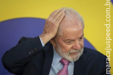 Pedido de impeachment de Lula ultrapassa 100 assinaturas na Câmara