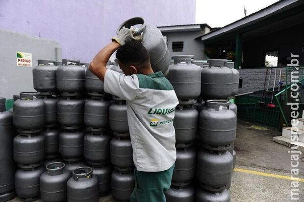 Preço do gás de cozinha varia de R$ 95 a R$ 130, alerta Procon de Campo Grande