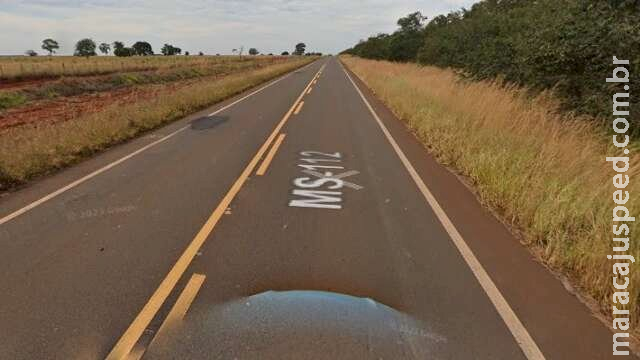 Sem habilitação, condutor de moto cai em rodovia e morre em Inocência Sem habilitação, condutor de moto cai em rodovia e morre em Inocência
