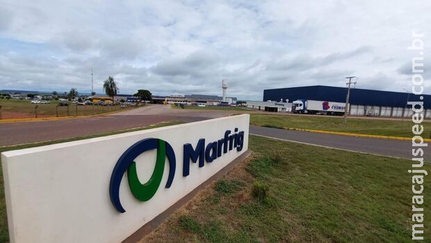 Vazamento de amônia paralisa setores de frigorífico em Bataguassu